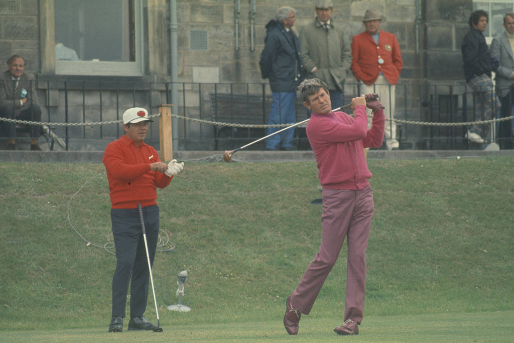 Lee Trevino and Doug Sanders at St Andrews in 1970